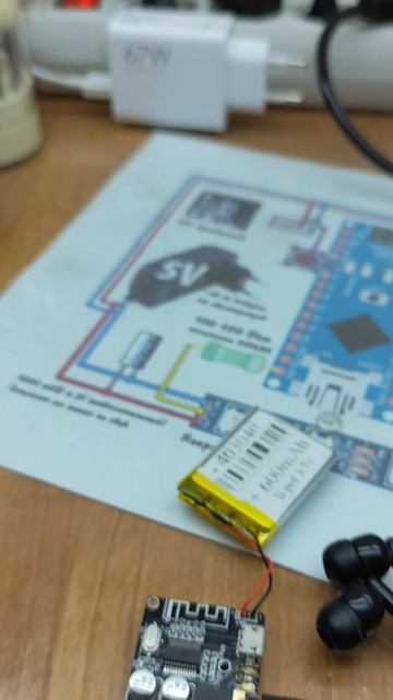 Сделал Bluetooth наушники своими руками. смотреть онлайн