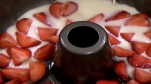 Молочно-сливочное желе с ягодами