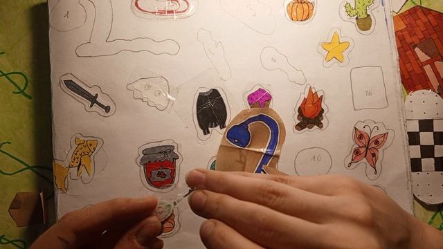 распаковка бумажных сюрпризов