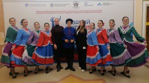 "Казачий танец". Ансамбль народного танца "Узорица" (Постановка Писоцкая А.А.)