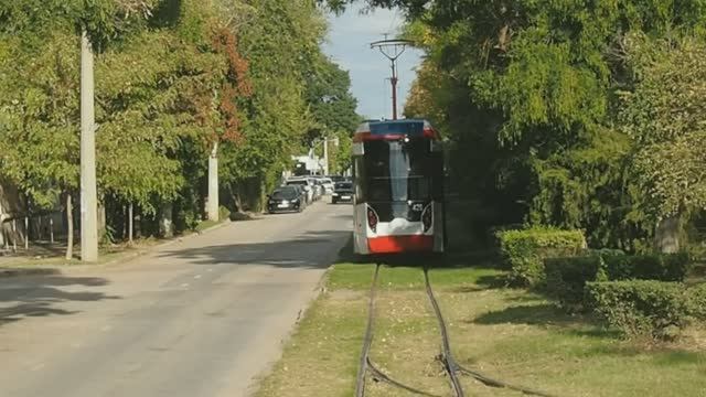 Узкоколейный трамвай в Евпатории (Крым, Россия).