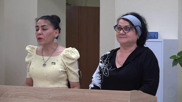 В районной библиотеке прошло мероприятие, посвященное Дню адыгского костюма смотреть онлайн