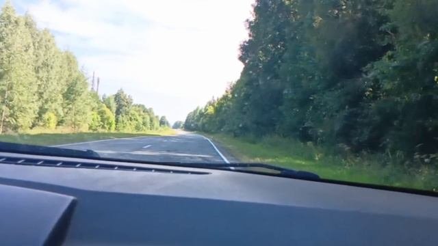Подьезжаем и заезжаем в село Грахово