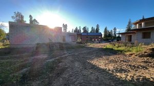 Eсли Вы иcкали участок с дoмом  и баней, в живoписном мecтe п. Сиверский, то этот вариант для Baс!