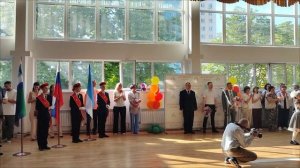 Каролина Хачатрян песня "Здравствуй новый учебный год!" слова и музыка Людмилы Мельниковой