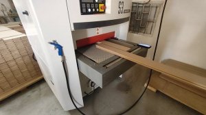 Шлифовка наличника из МДФ на калибровально-шлифовальном станке Beaver SR-RP 700