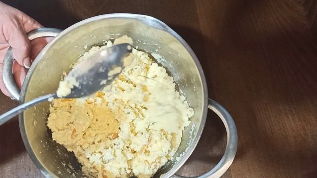 РЕЦЕПТ СЫРНИКОВ КОТОРЫЕ ТАЮТ ВО РТУ КАК МАСЛО