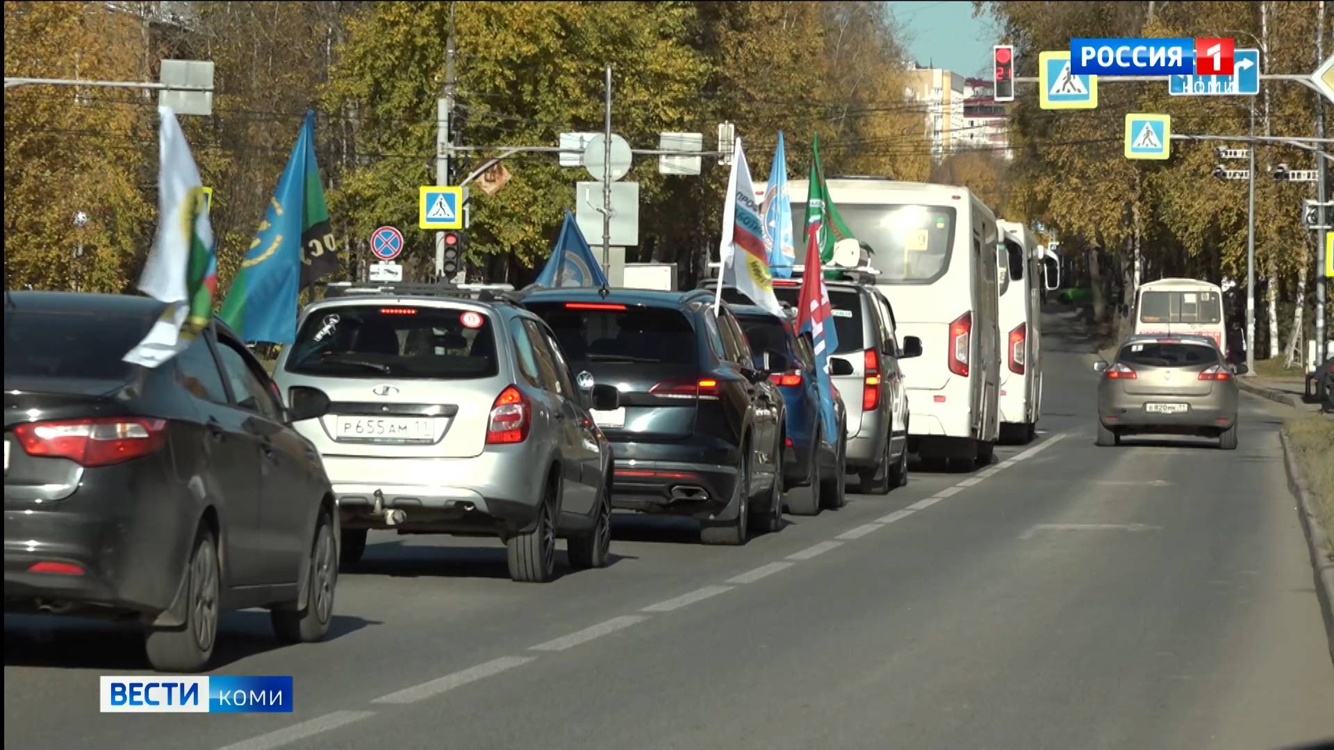 Союз организаций профсоюзов РК устроил автопробег по столичным улицам