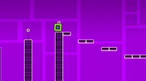 Смог пройти первый уровень в игре Geometry Dash Lite