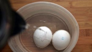 Маковый торт с йогуртовым муссом и белым шоколадом