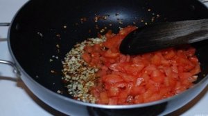 Макароны в томатным соусе