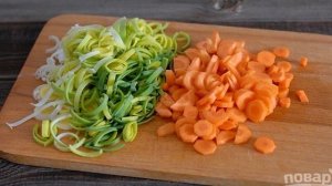 Легкий куриный суп с овощами