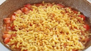 Макароны, тушеные в сковороде