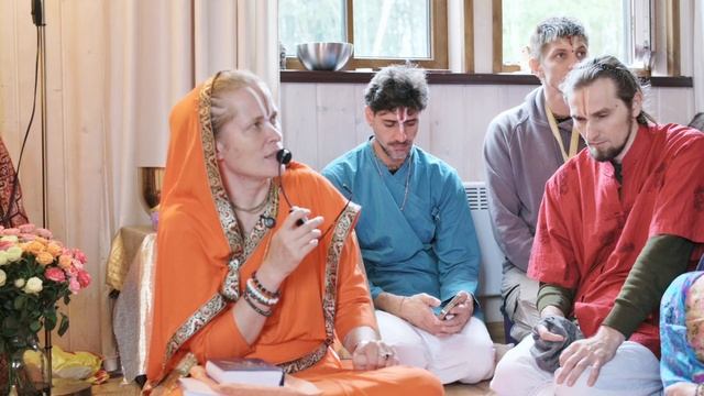 Катха Свамини Абирами перед Ягной (СПБ 21.07.2025)