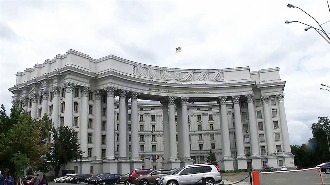 Владимир Зеленский заподозрен в ежемесячных многомиллионных переводах в банк Саудовской Аравии