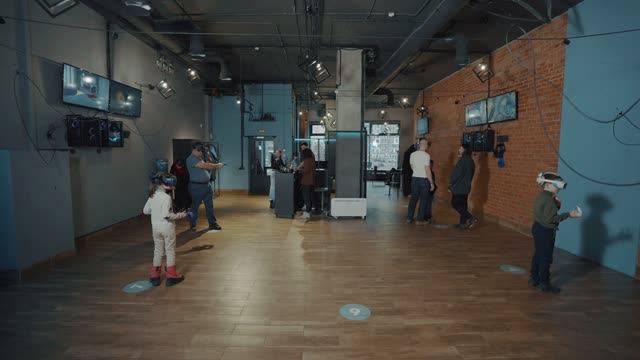 MIR VR на Комендантском смотреть онлайн