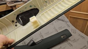 Изготовление подиумов для твитеров в стойках авто без перетяжки.mp4