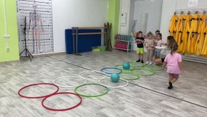 Упражнение для детей 3-8 лет на занятиях детским фитнесом и хореографией
