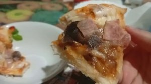 попробуем пиццу из пятёрочки по вкусу 60 и выкладываю видео которое хайпанула на 18.000 просмотров