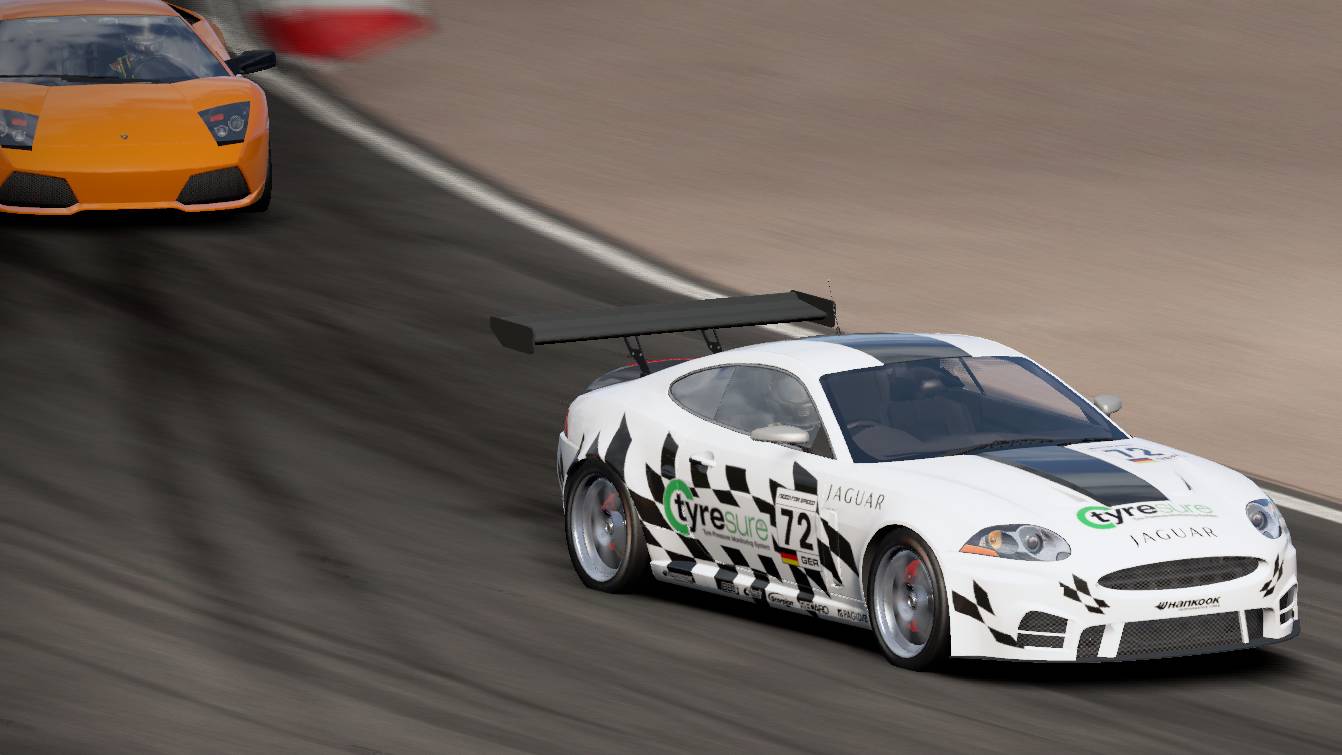 Jaguar XKR. Circuit Dijon-Prenois