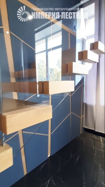 Консольная лестница в шоу-руме империя Лестниц