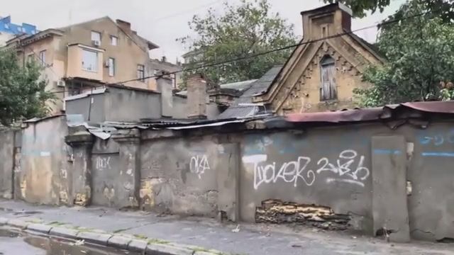 ОДЕССА 8 ОКТЯБРЯ 2025. УКРАИНСКИЕ ПАРНИ МОГУТ УЕХАТЬ ЗАГРАНИЦУ, ЕСЛИ… ВЫЖИВУТ! АРЕСТОВИЧ В РОЗЫСКЕ.
