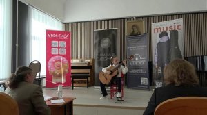 Гитара в Гнесинке (выступление Чех Евгении 8 лет)