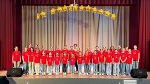 Эстрадный хор "Новое поколение" - "На заре"