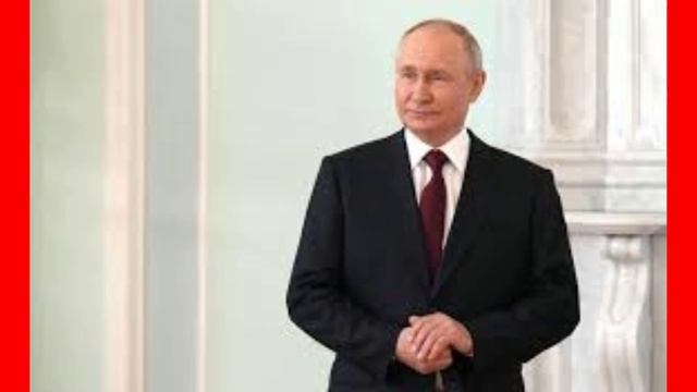 В Берлине посол РФ получил серебряную монету посвященную Владимиру Путину