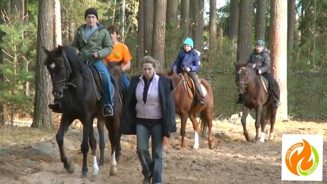 Конная программа Подкова для детей от 9 лет. Лагерь навыка SkillCamp.