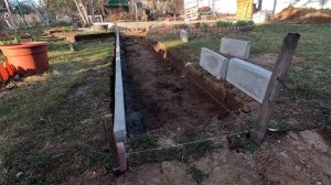 Укладка брусчатки на дачном участке. Апрель 2025