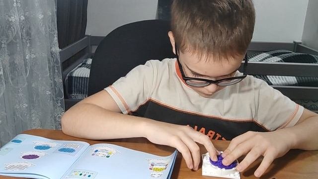 Лидер босс собрал машину и торт