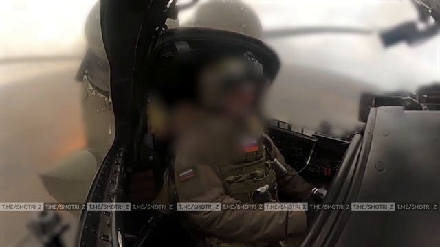 Экипаж армейской авиации на вертолете Ми-35м поразил живую силу и бронированную технику ВСУ