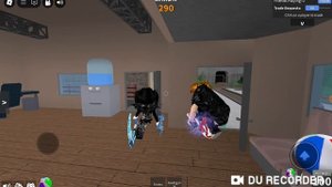 играю в мм2 фейк