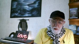 1.Разговор 2.Быть одиноким 3.Теряя зрение 4.Добро и зло 5.Громкий голос