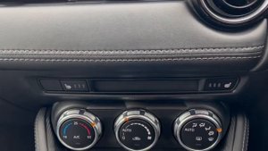 Мазда Демио