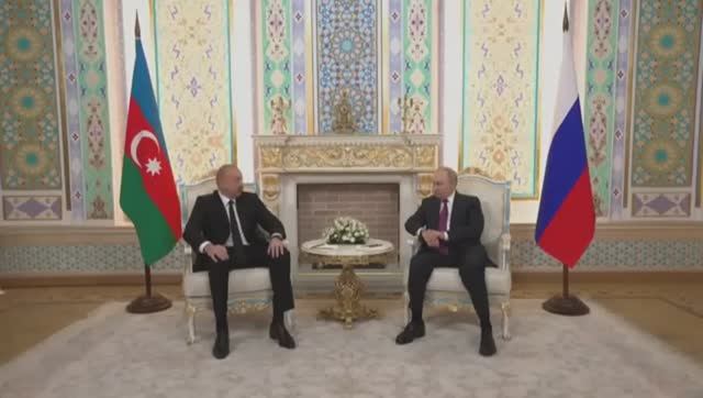 Путин на встрече с Алиевым назвал причины авиакатастрофы самолета AZAL