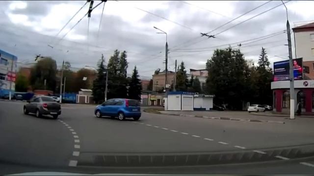 Подрезают друг друга как могут
