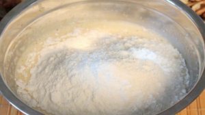 Морковный пирог с изюмом и орехами