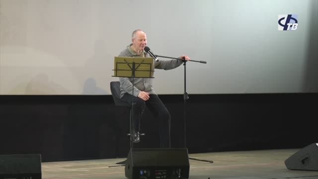 Актёр Даниил Спиваковский мастерски перевоплотится в известных пушкинских героев 