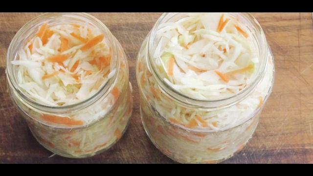 СОЛИМ КАПУСТУ В БАНКЕ