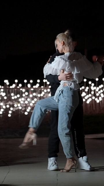 Street Tango. Павел Собирай и Юлия Стародубцева танго тангонуэво неотанго танцы