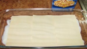 Лазанья с творогом и ягодами