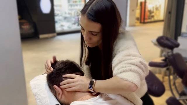 ASMR ПРОСТОЙ МАССАЖ В ТУРЕЦКОМ ТОРГОВОМ ЦЕНТРЕ