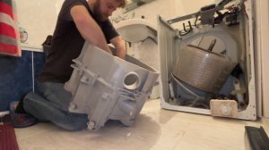 НЕ РАЗБОРНЫЙ БАК | Стиральная машина Electrolux Ремонт на дому
