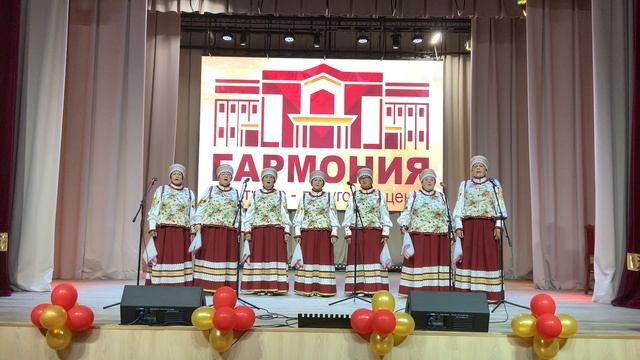 "Народный ансамбль русской песни "Прокудчаночка" Лебеди смотреть онлайн