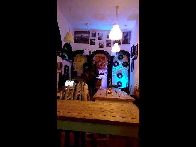 Когда поют для тебя прекрасную песню