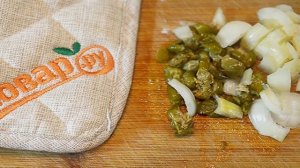 Норвежский салат с лососем на хлебе