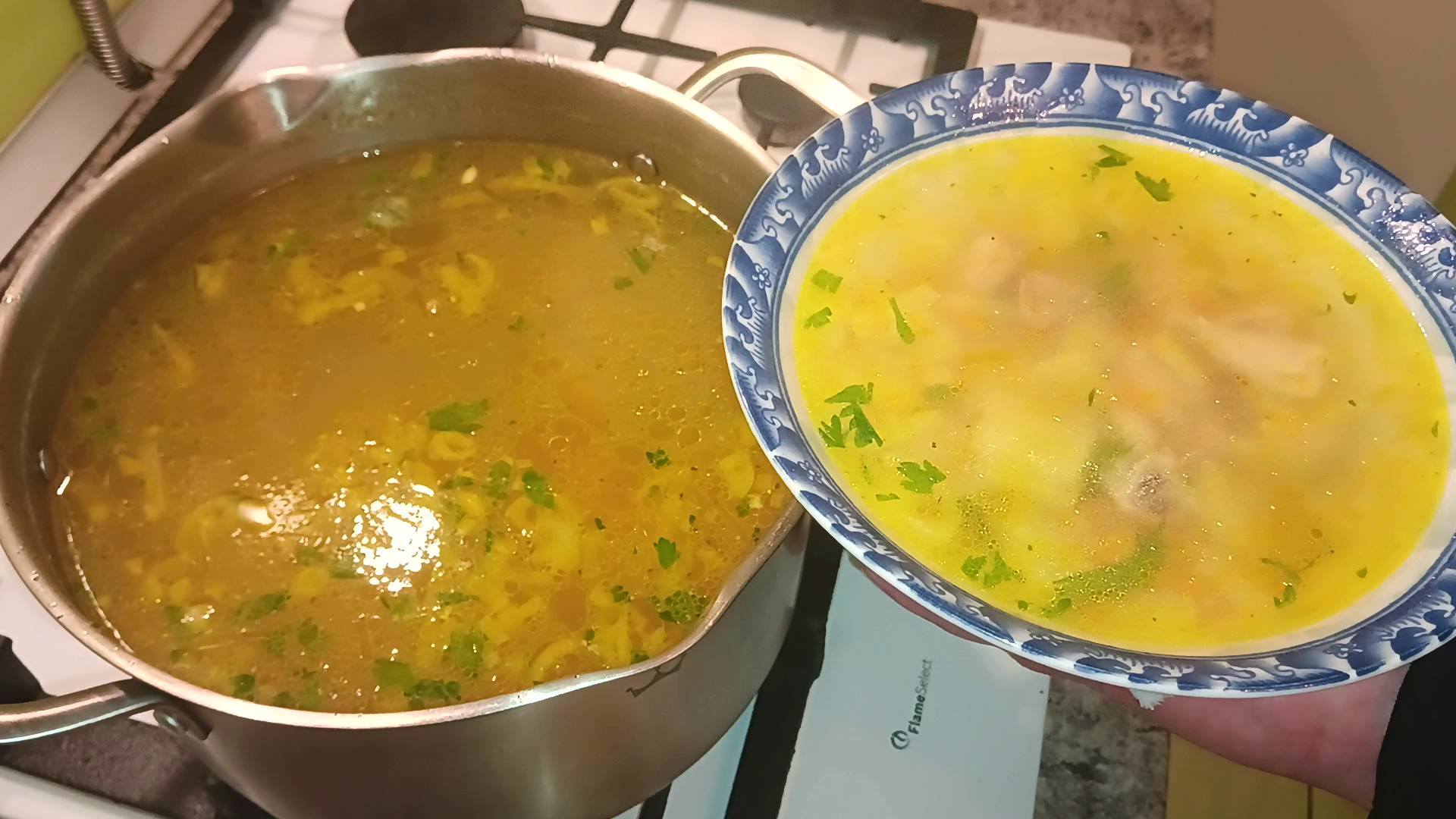 ИНДЕЙКА С НУТОМ - ОСНОВА ДЛЯ ОЧЕНЬ ВКУСНОГО СУПА. РЕЦЕПТ ВКУСНОГО СУПА НА ОБЕД.