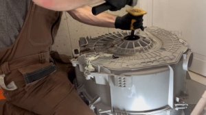 Стиральная машина Electrolux EW7WR4684W шумит | Как поменять подшипники